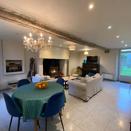 Renovated 18th Century Norman Manor House *