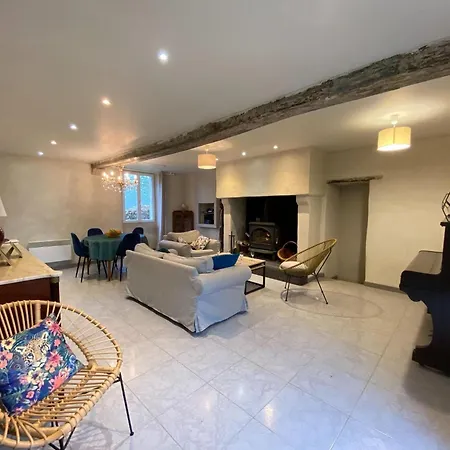 Renovated 18th Century Norman Manor House Hébergement de vacances *